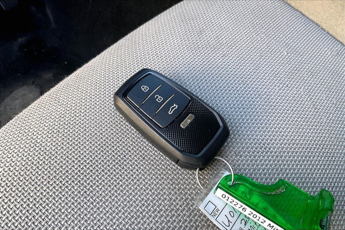 Used 2012 Mitsubishi Outlander SE FWD image 11