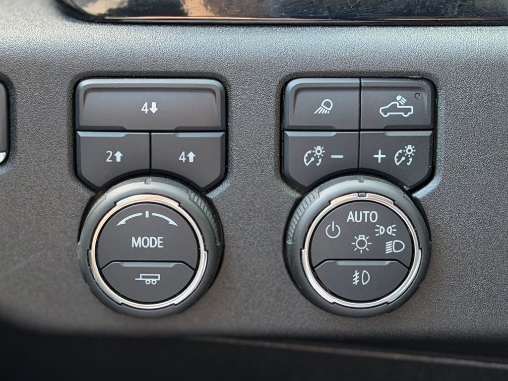 Used 2024 Chevrolet Silverado 3500 LT w/ Convenience Package AWD/4WD image 17
