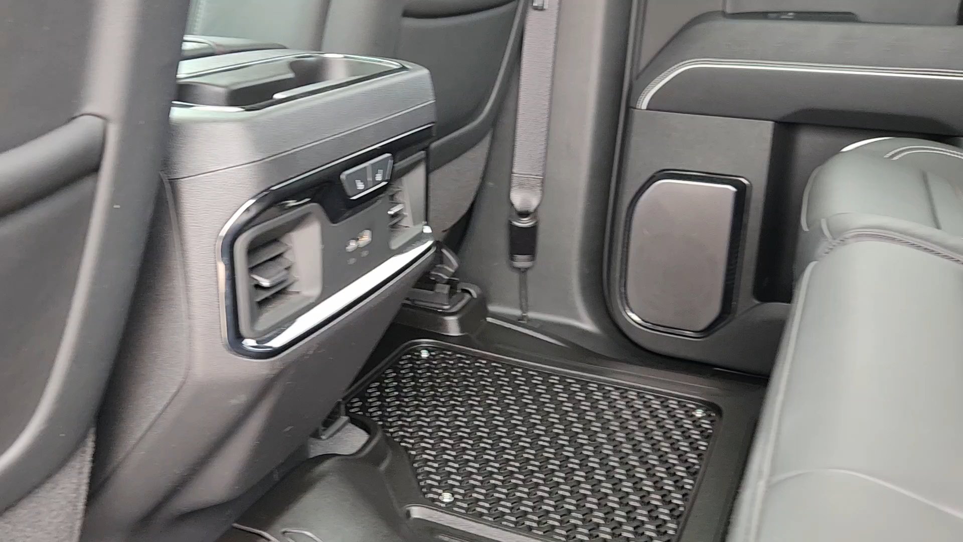 Used 2025 GMC Sierra 1500 AT4X AWD/4WD image 26