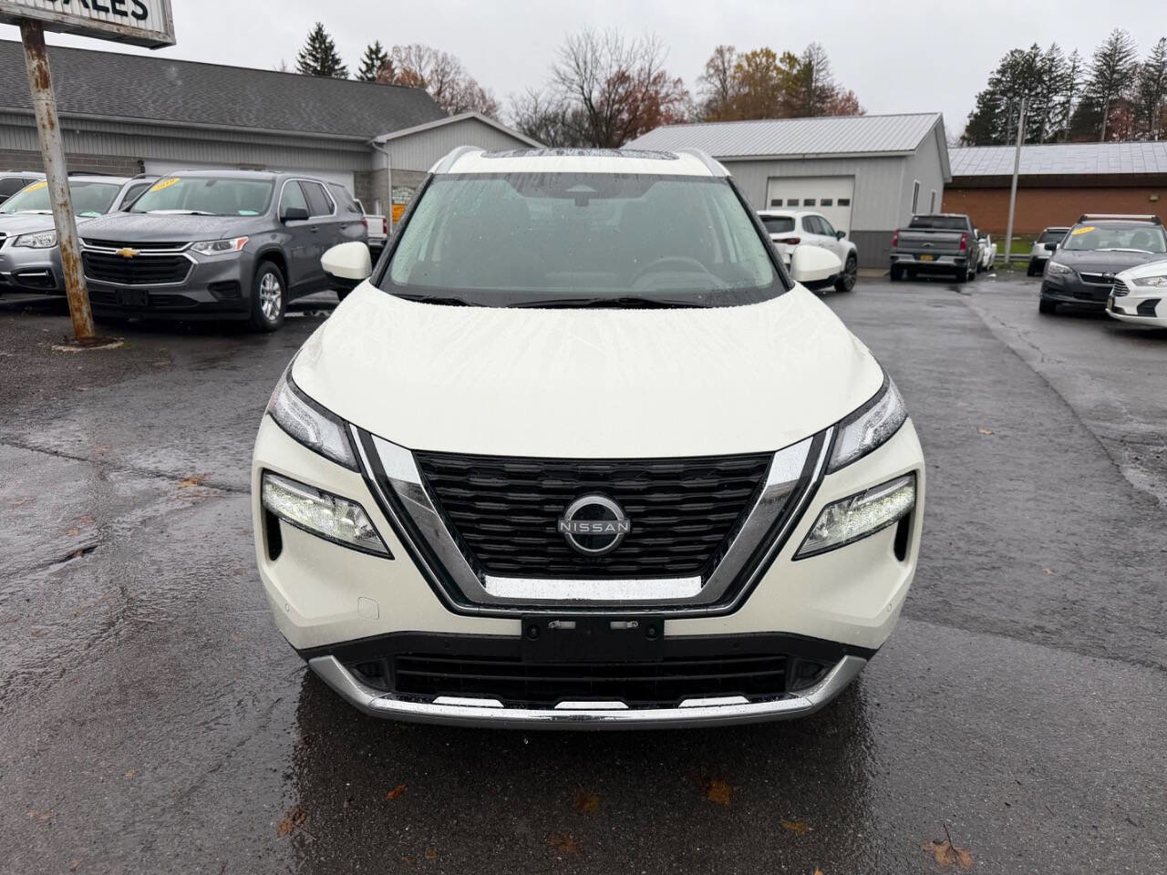 Used 2023 Nissan Rogue Platinum w/ Platinum Premium Package image 8