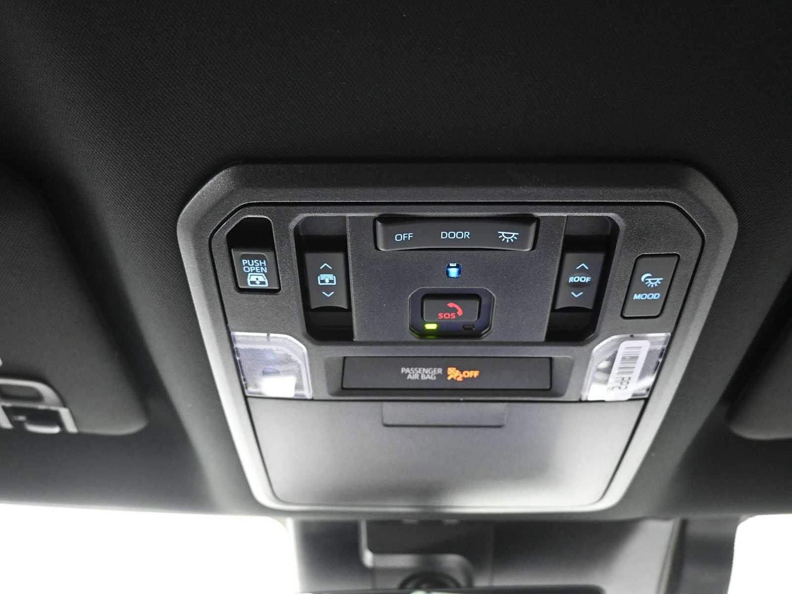 New 2024 Toyota Tundra Platinum AWD/4WD image 17