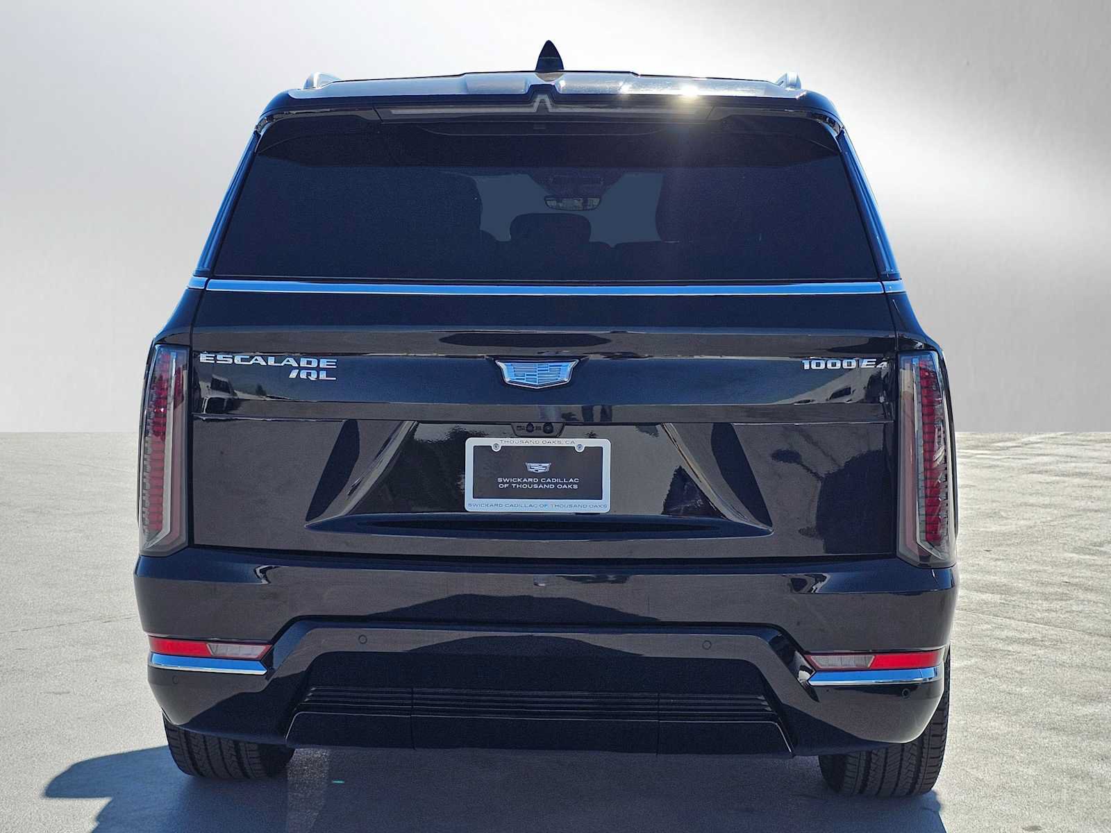 New 2026 Cadillac Escalade IQL Luxury w/ LPO, Radiant Package AWD/4WD image 4