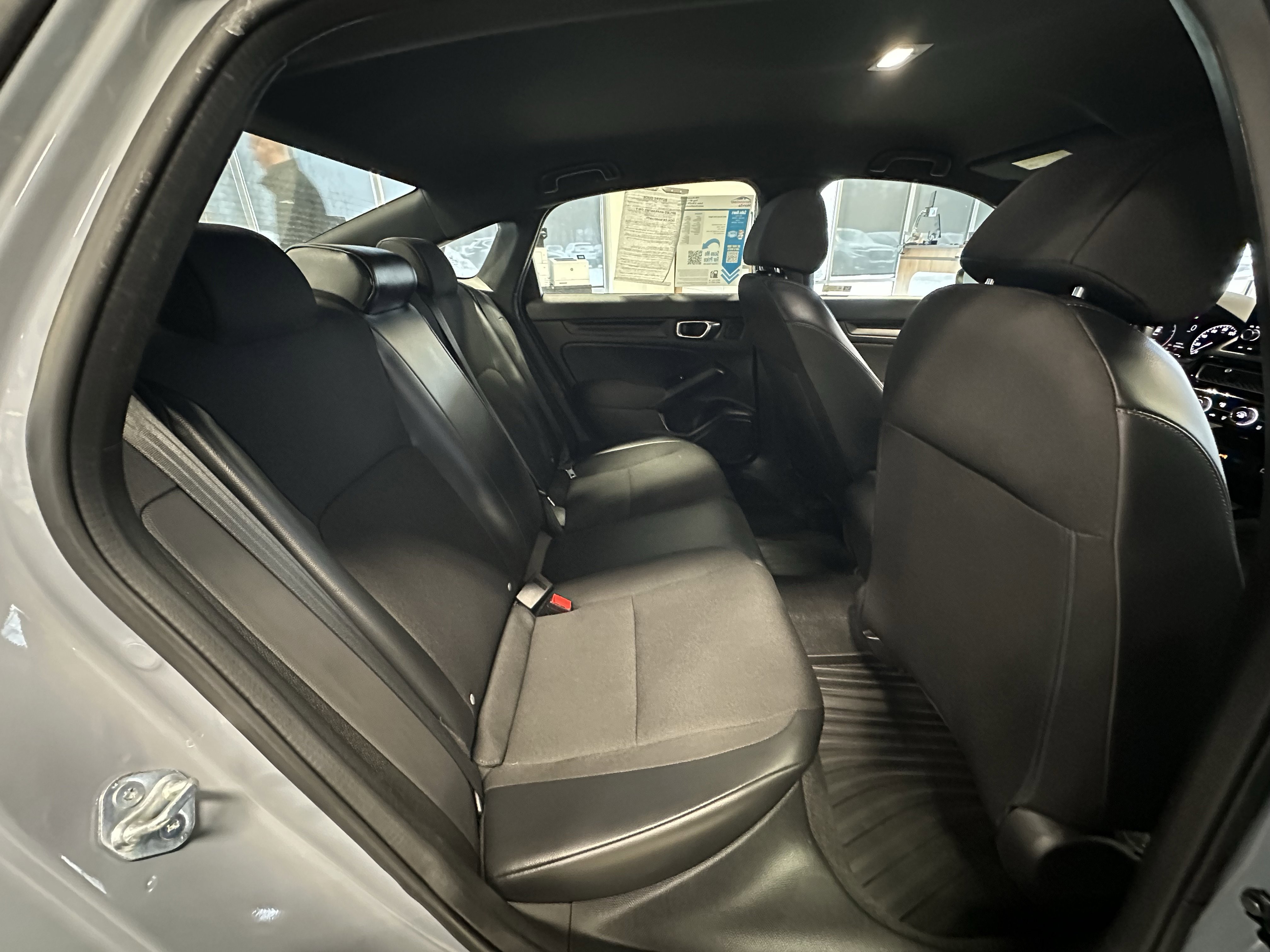 Used 2023 Honda Civic Sport image 16