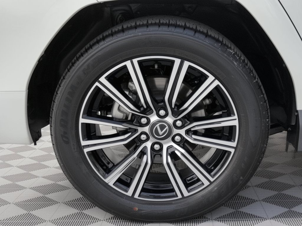 Certified 2025 Lexus LX 600 4WD w/ Appearance Package image 14