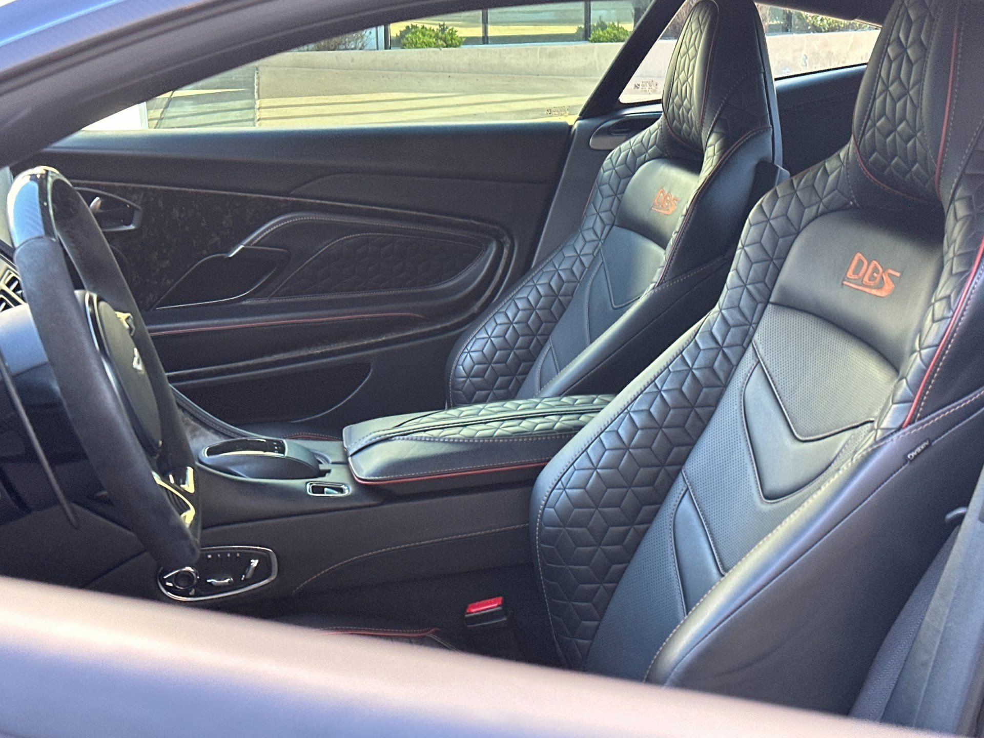 Used 2019 Aston Martin DBS Superleggera image 12