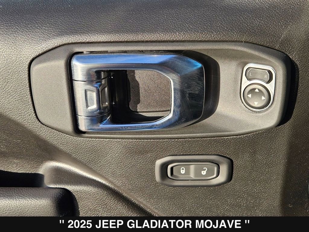 Used 2025 Jeep Gladiator Mojave w/ Convenience Group image 15