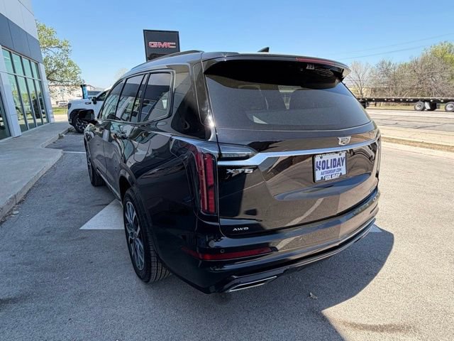 Used 2022 Cadillac XT6 Sport w/ Platinum Package AWD/4WD image 11