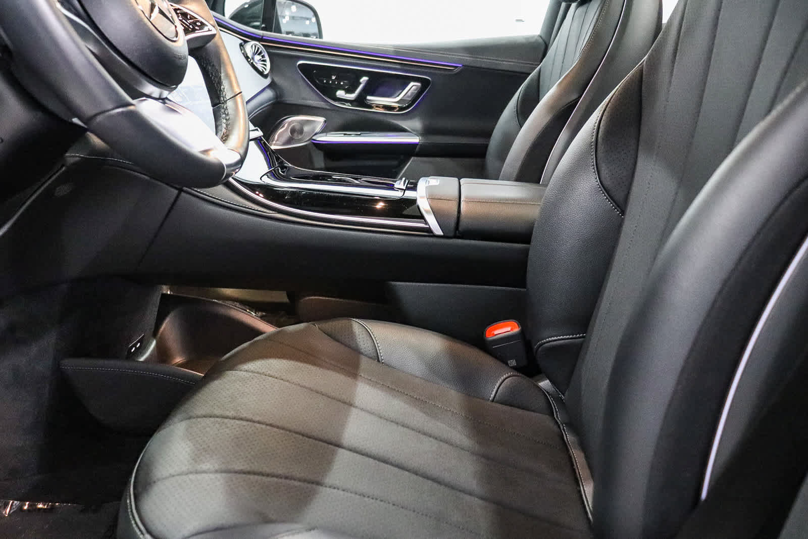 Certified 2023 Mercedes-Benz EQE 350+ 4MATIC SUV image 18