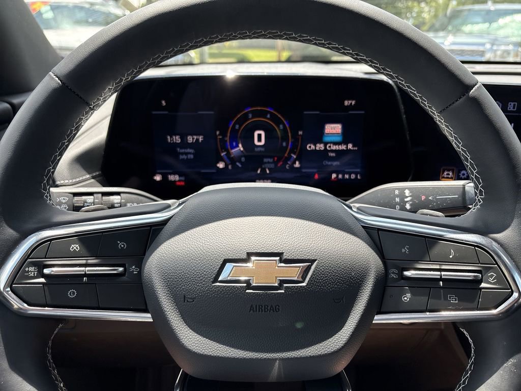 New 2025 Chevrolet Traverse LT image 12