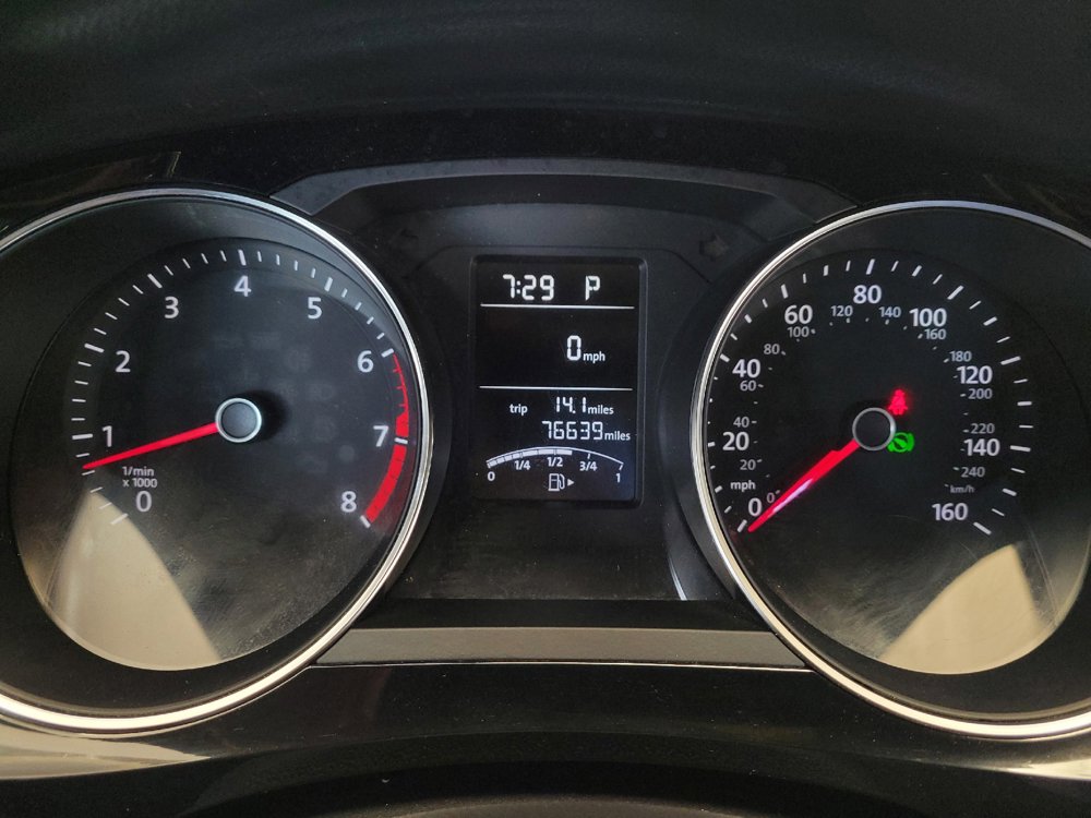 Used 2016 Volkswagen Jetta Sport FWD image 23
