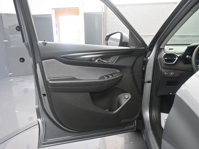 New 2026 Chevrolet TrailBlazer LT w/ Convenience Package image 11