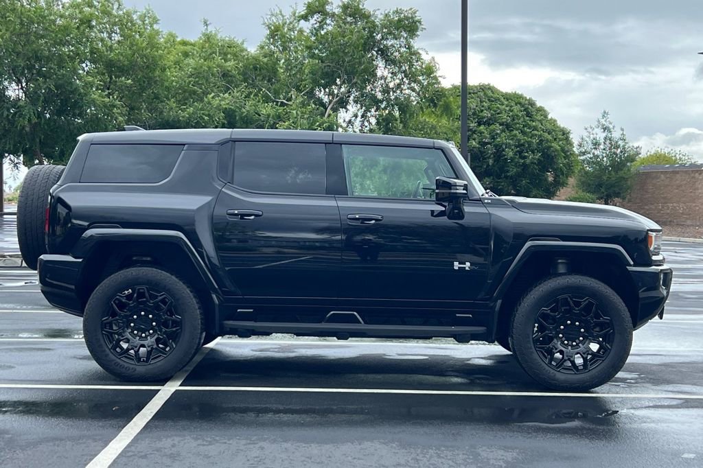Used 2025 GMC Hummer EV 2X image 10