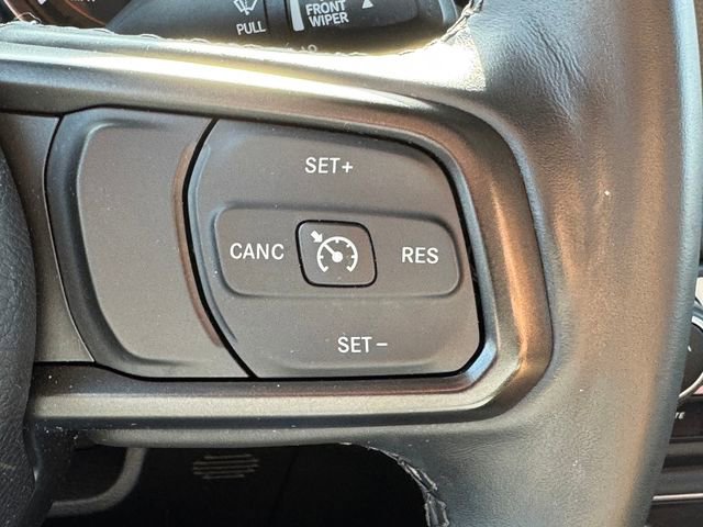 Used 2022 Jeep Gladiator Sport image 19