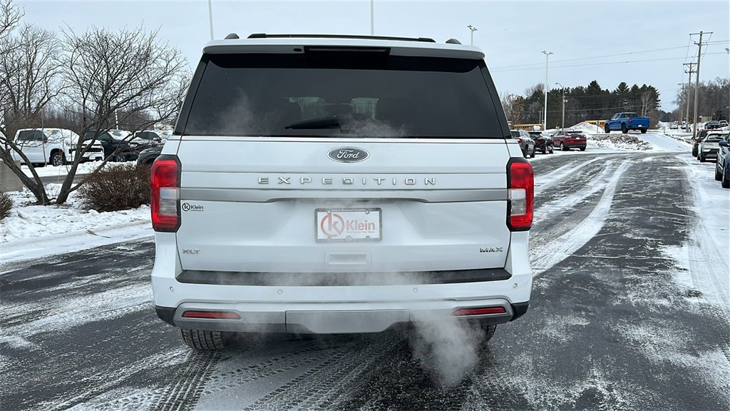 Used 2024 Ford Expedition Max XLT image 7