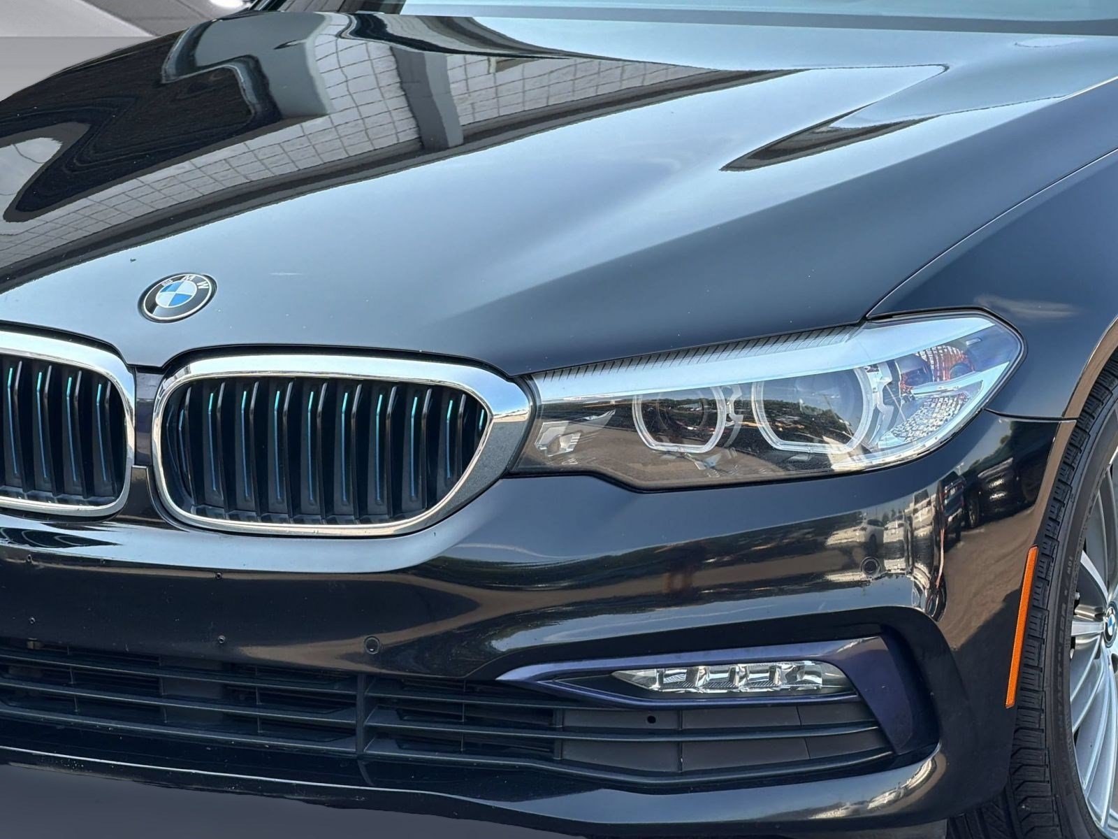 Used 2018 BMW 530e xDrive AWD/4WD image 12