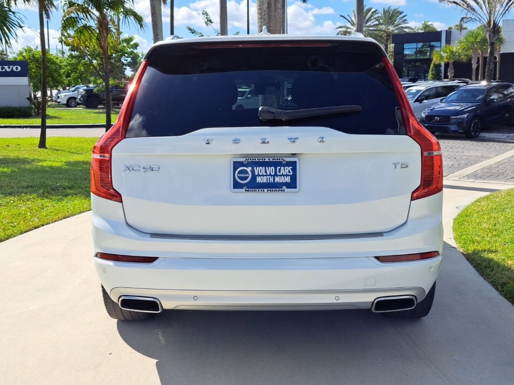 Used 2021 Volvo XC90 T5 Momentum w/ Protection Package Premier image 5