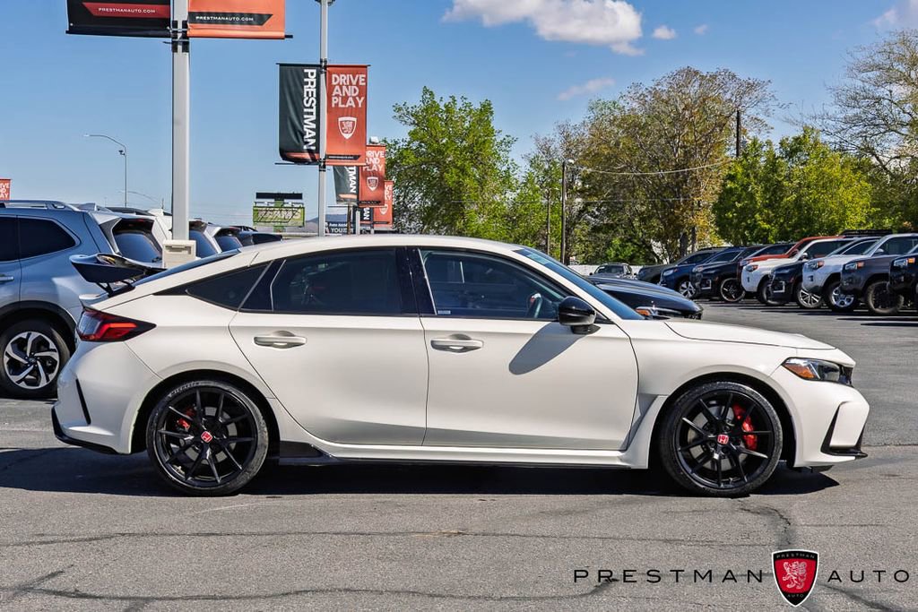 Used 2025 Honda Civic Type R image 17