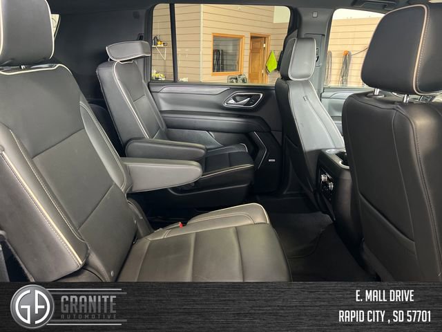 Used 2024 GMC Yukon XL SLT w/ SLT Luxury Package image 34