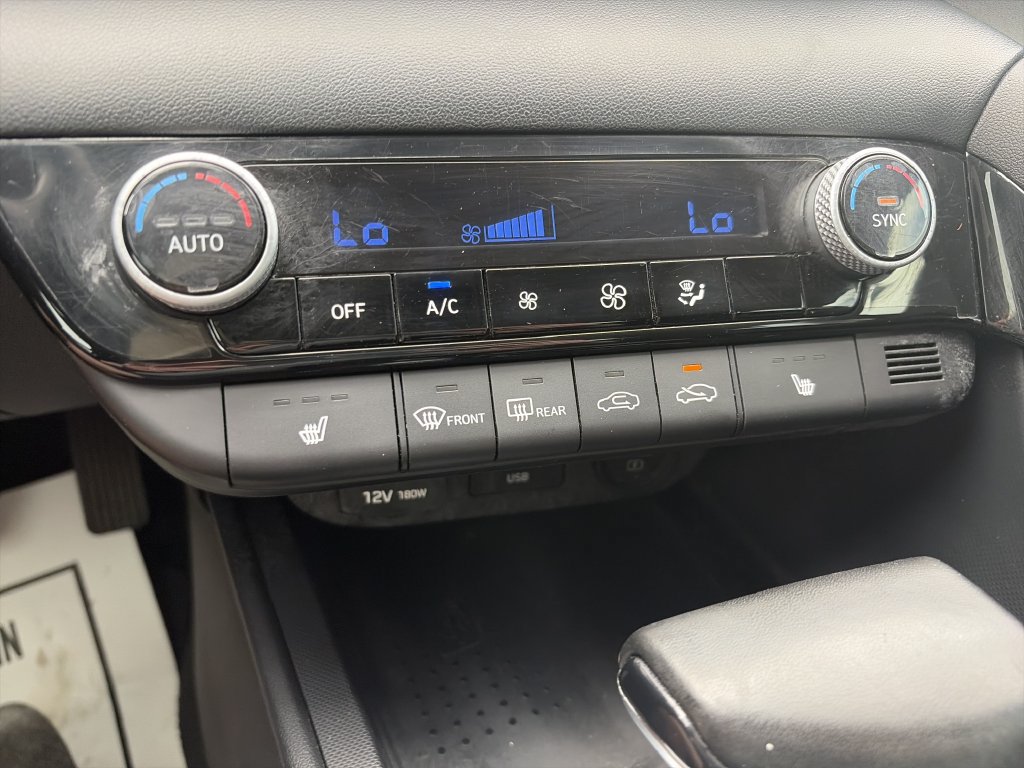 Used 2021 Hyundai Elantra SEL w/ Convenience Package FWD image 24