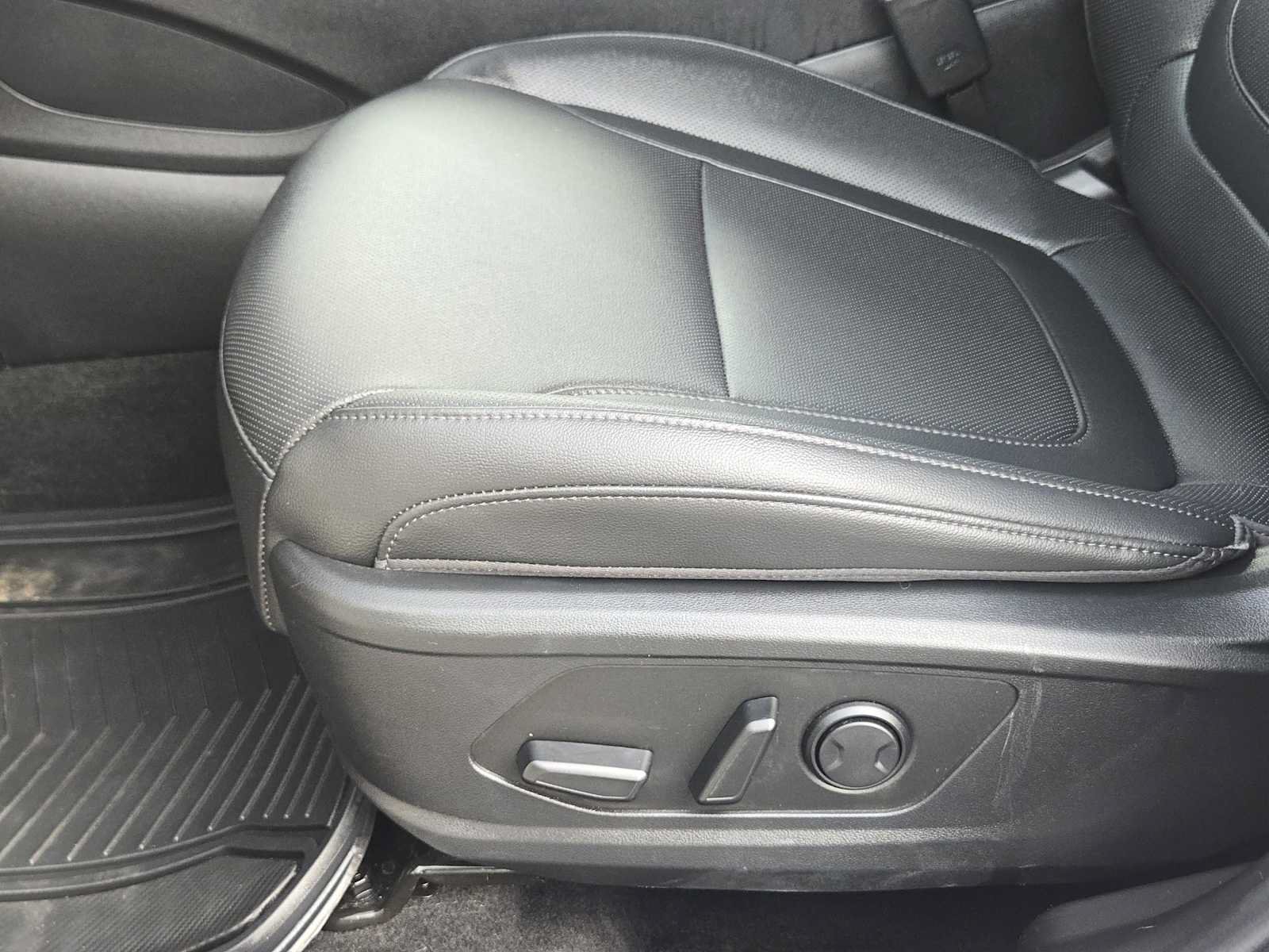 Certified 2025 Hyundai Tucson SEL FWD image 22