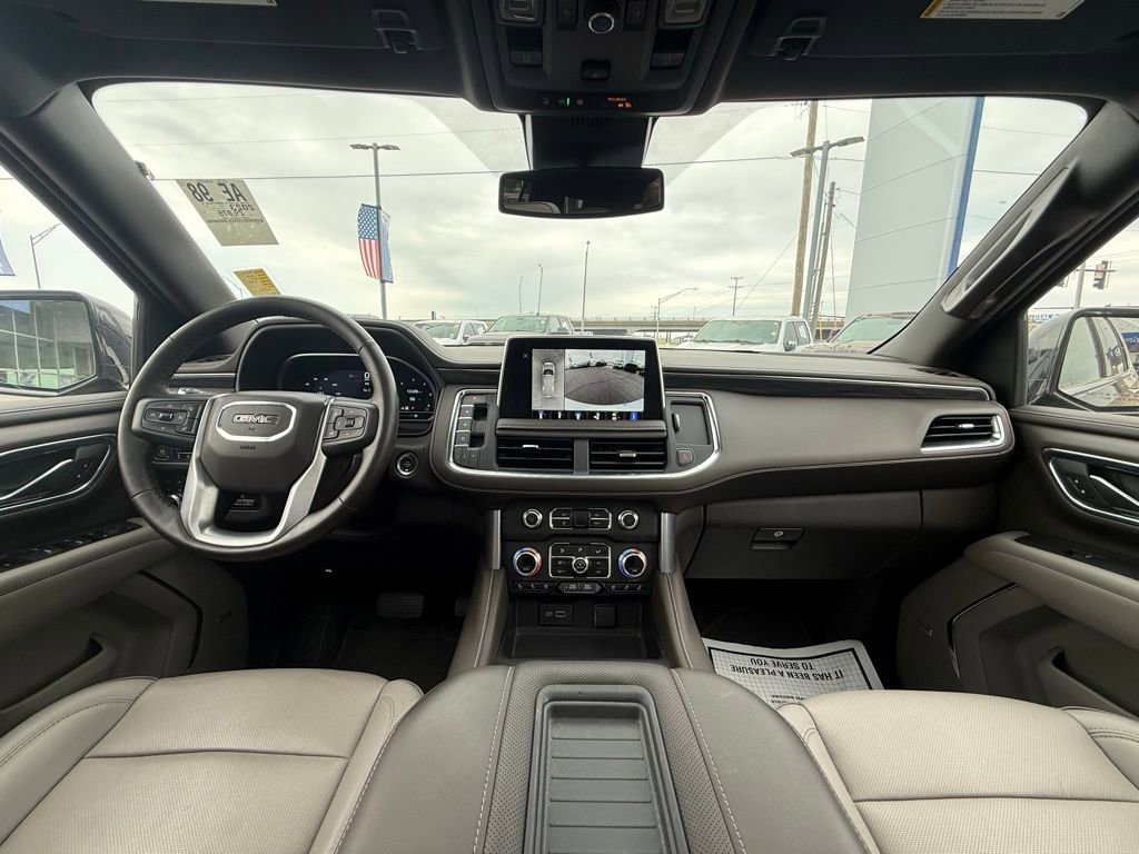 Used 2023 GMC Yukon SLT w/ SLT Premium Package image 26