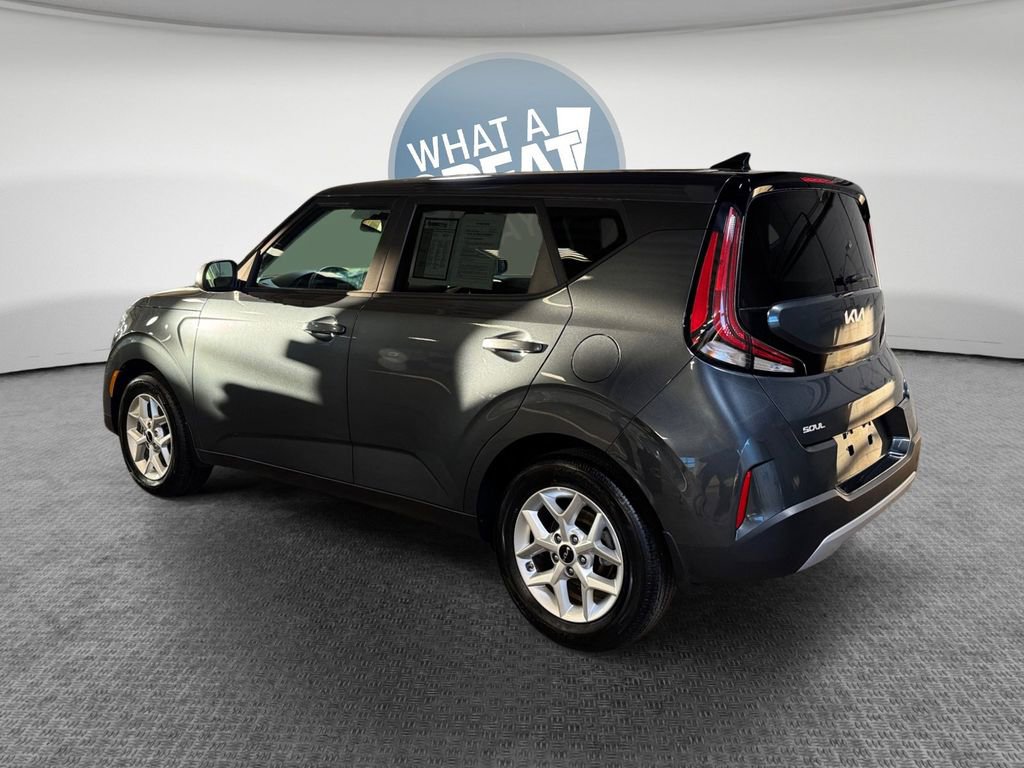 Certified 2025 Kia Soul LX w/ LX Technology Package image 6