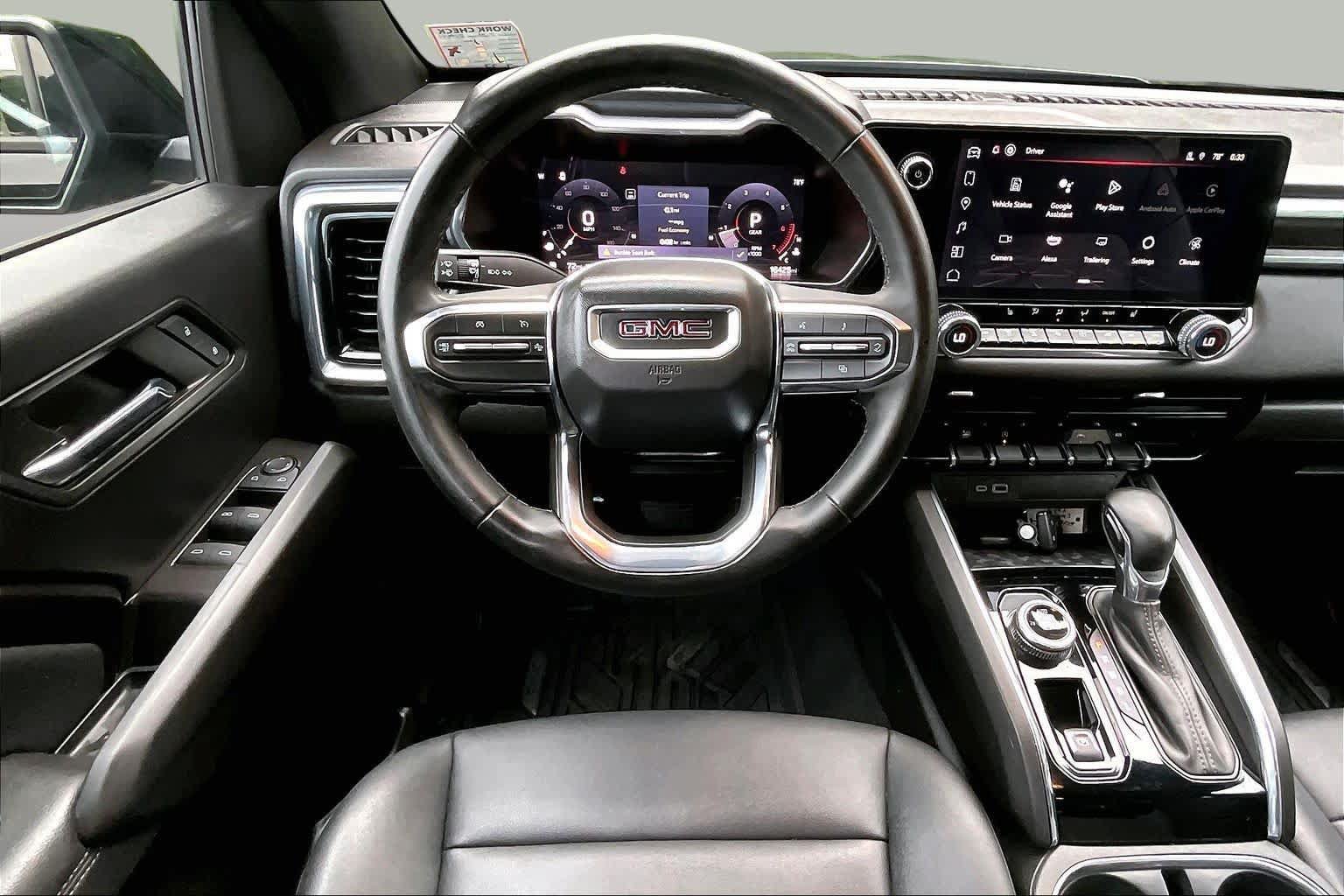 Used 2024 GMC Canyon Elevation w/ Elevation Premium Package AWD/4WD image 6