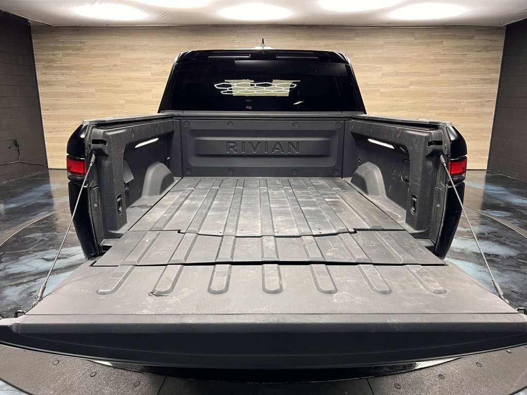 Used 2022 Rivian R1T Adventure image 12