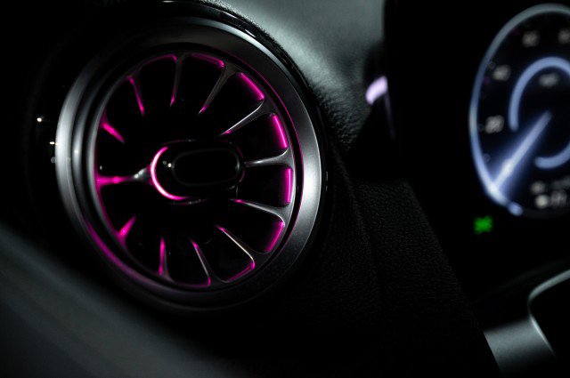 New 2025 Mercedes-Benz EQB 300 4MATIC image 19