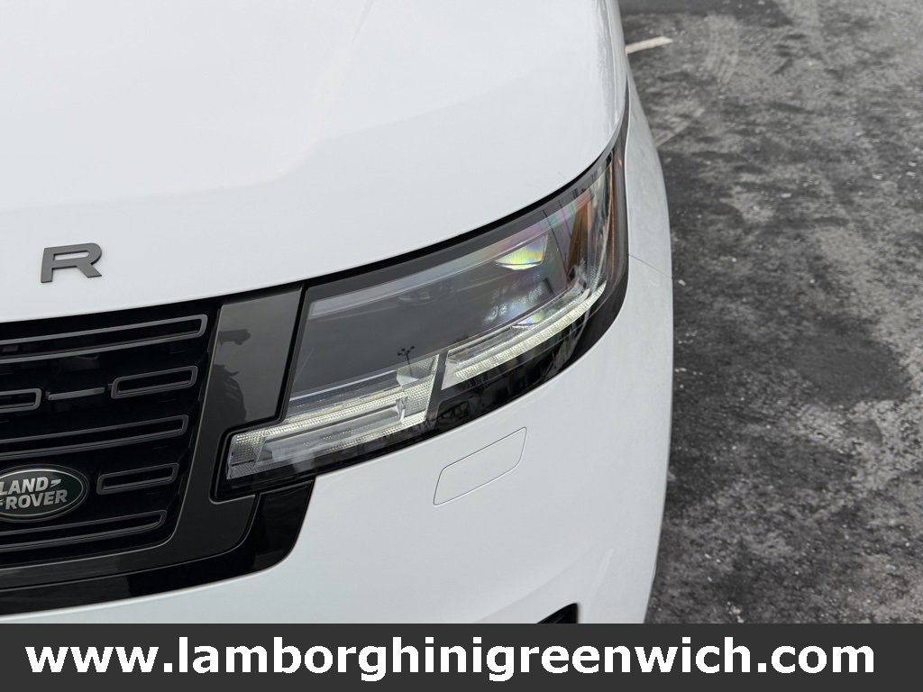 Used 2022 Land Rover Range Rover SE image 13