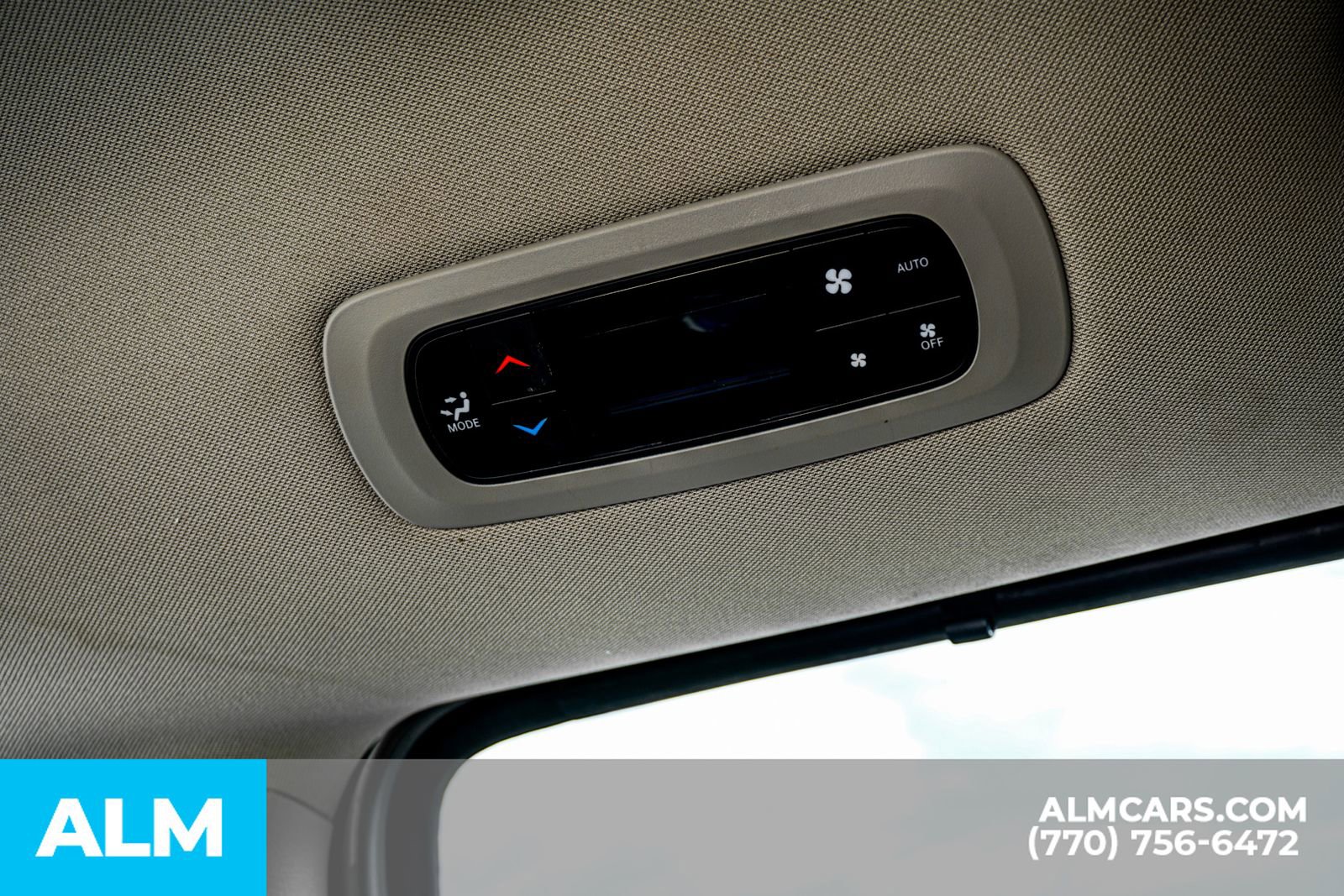 Used 2024 Chrysler Pacifica Touring-L image 58