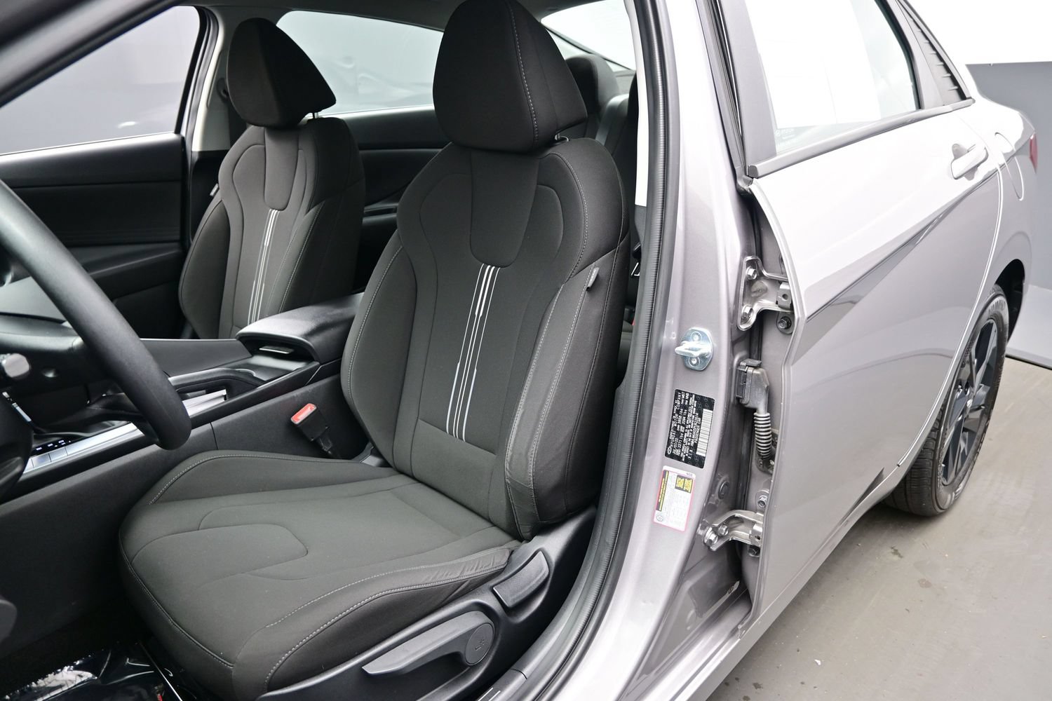 Certified 2023 Hyundai Elantra SEL FWD image 11