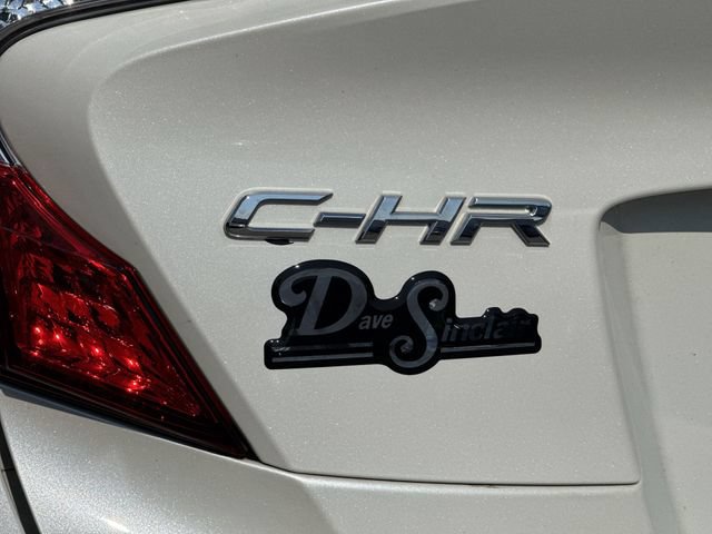 Used 2020 Toyota C-HR LE FWD image 30