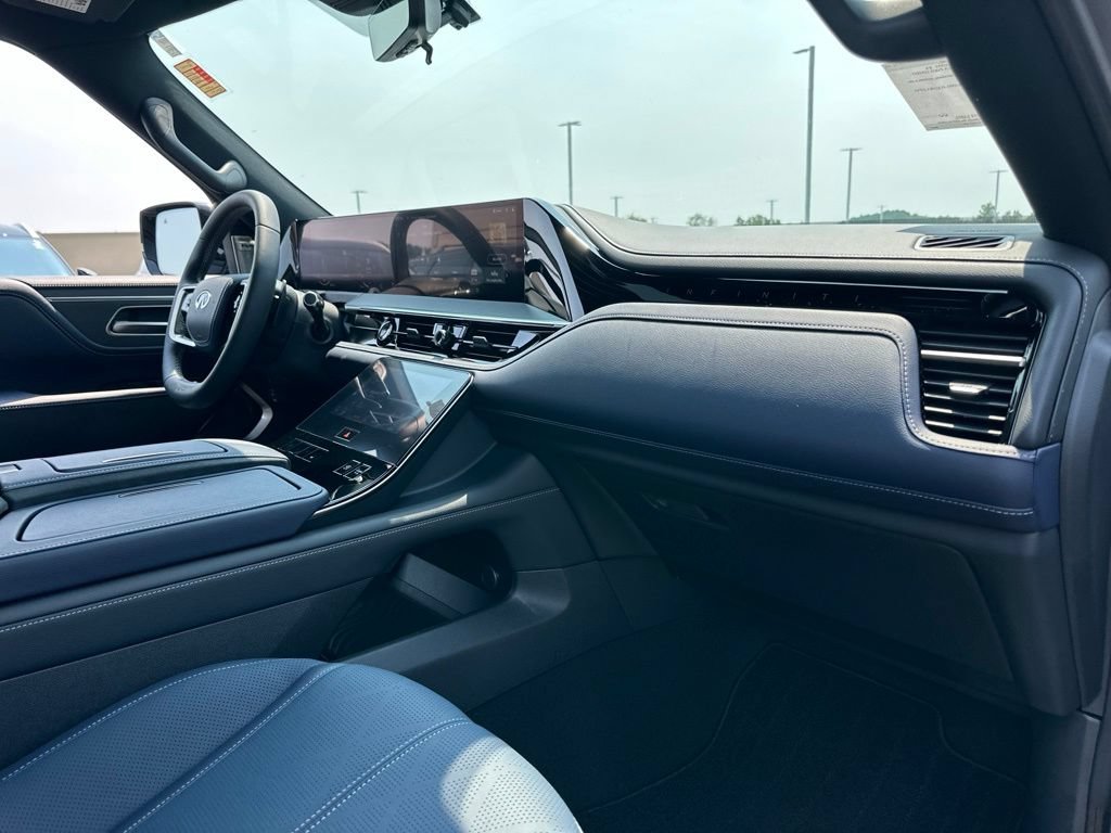New 2027 INFINITI QX80 Sensory AWD/4WD image 15