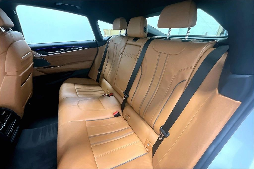 Used 2019 BMW 640i Gran Turismo xDrive w/ M Sport Package image 24