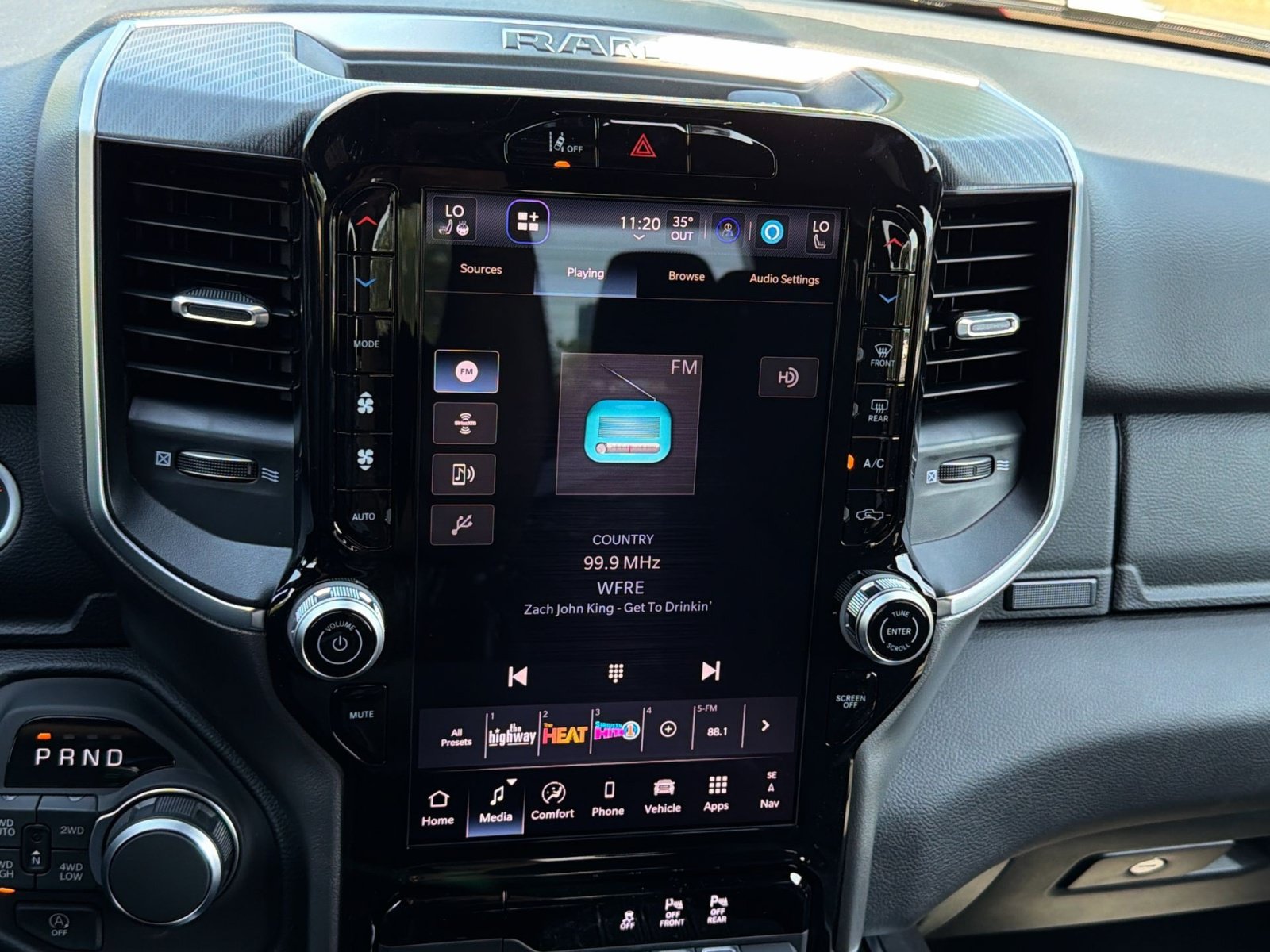 New 2026 RAM 1500 Big Horn AWD/4WD image 18