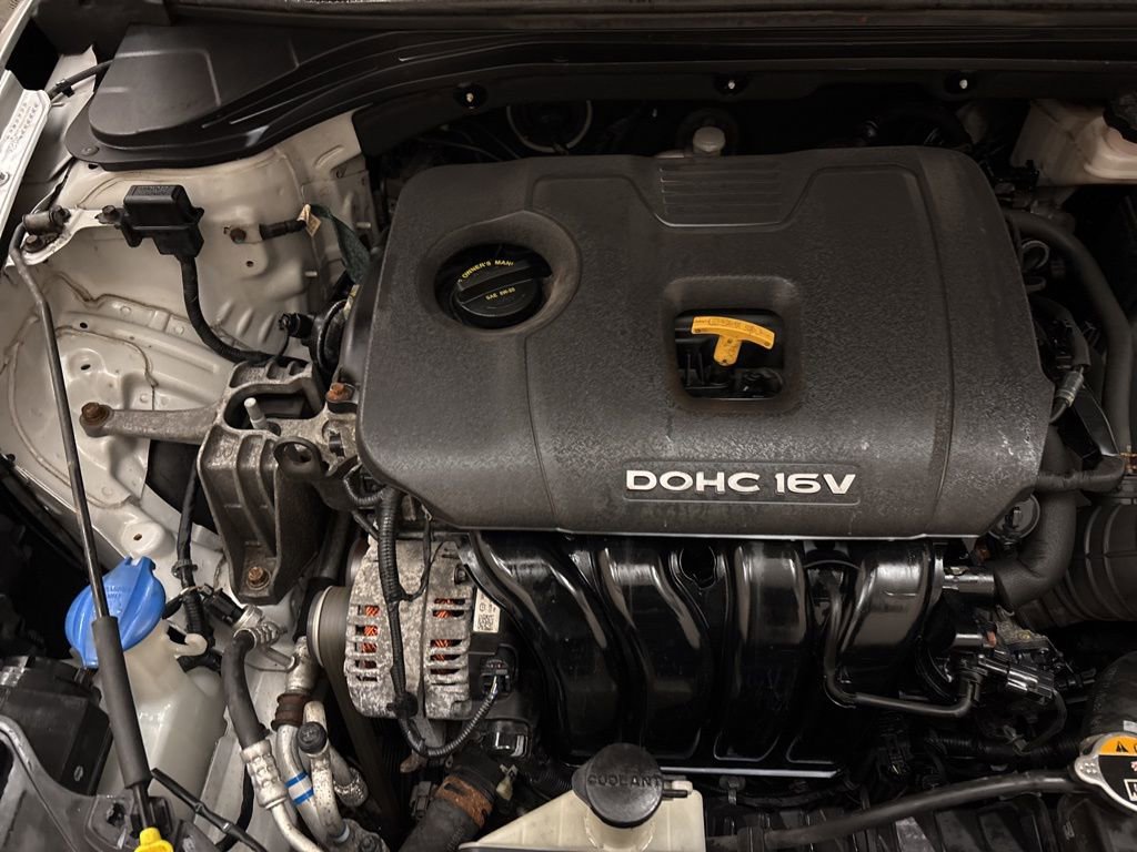 Used 2018 Hyundai Elantra SE w/ Cargo Package image 17