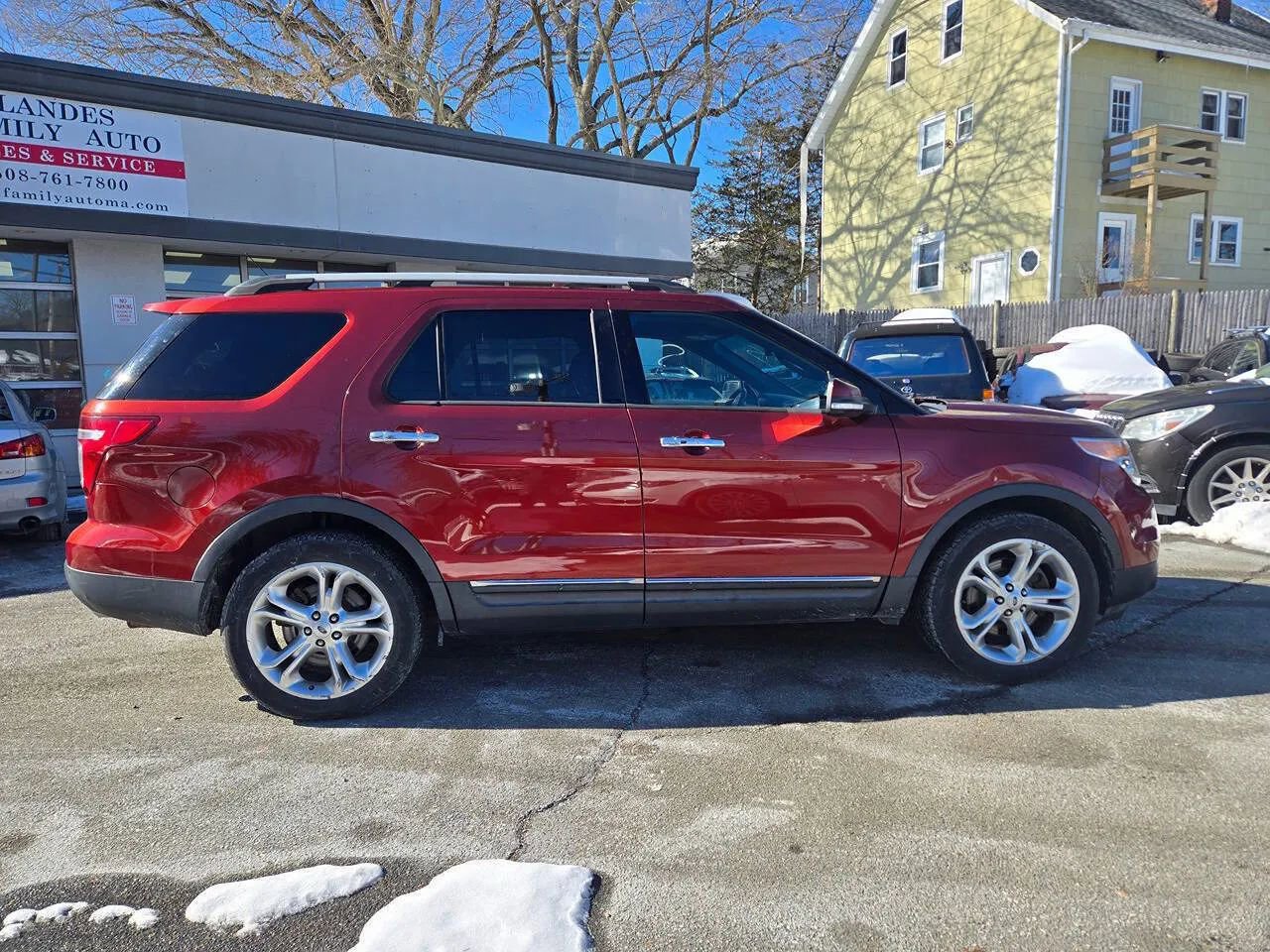 Used 2014 Ford Explorer Limited w/ Equipment Group 301A AWD/4WD image 4