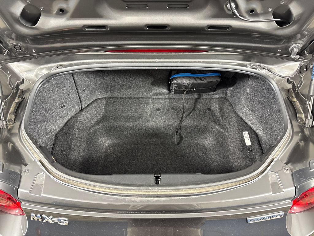 Used 2023 MAZDA MX-5 Miata Grand Touring RWD image 28