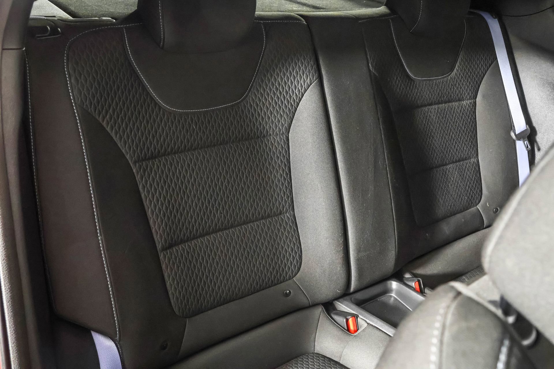 Used 2020 Hyundai Veloster N image 37