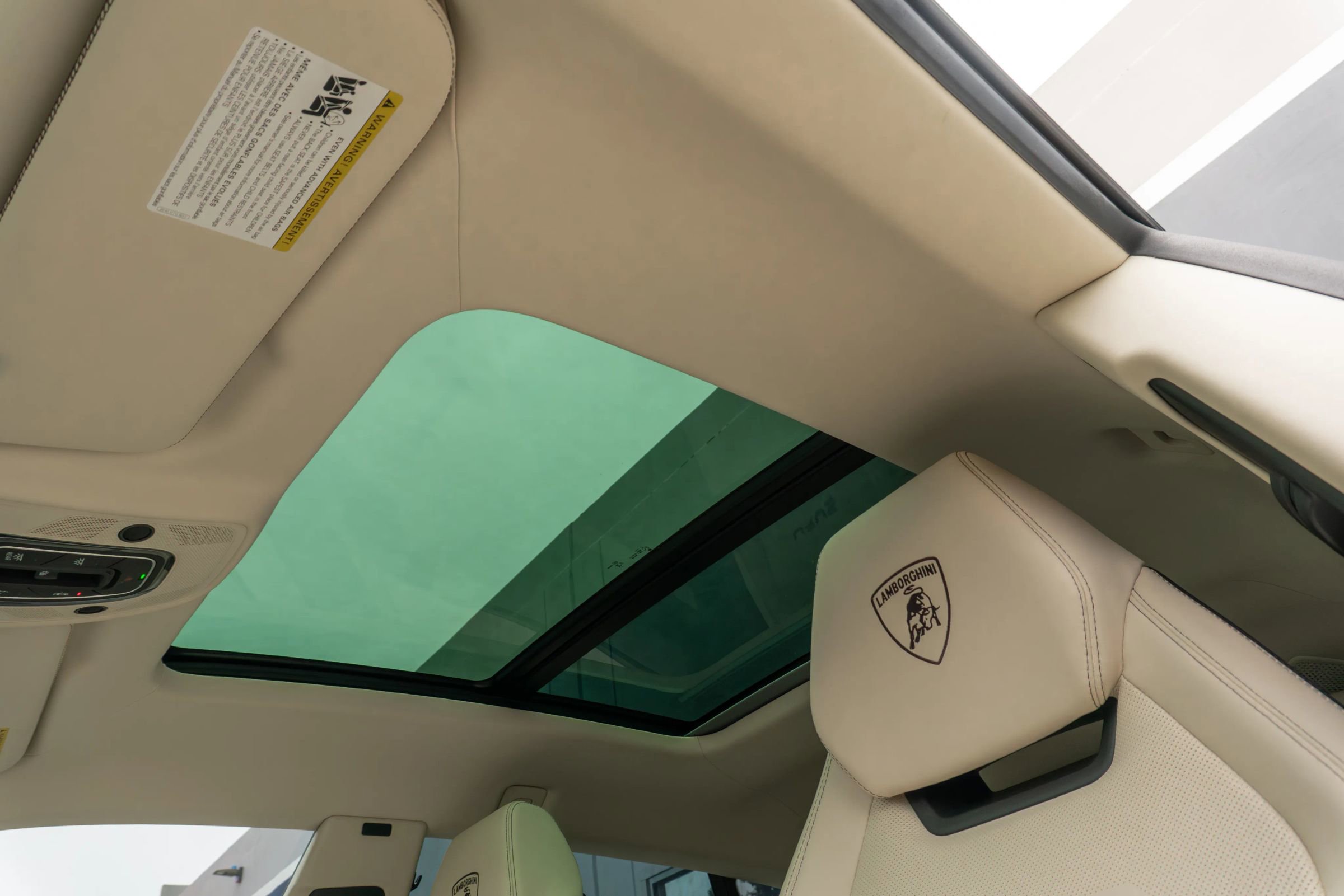 Used 2023 Lamborghini Urus S image 52