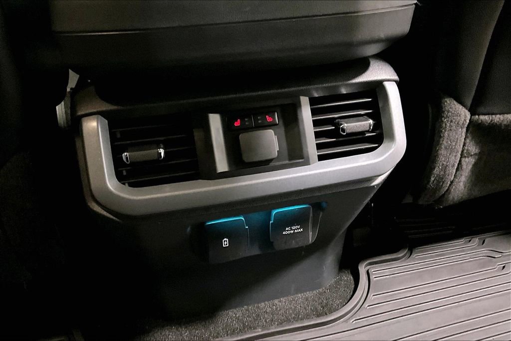 Certified 2023 Ford F150 Lariat w/ Equipment Group 502A High image 32