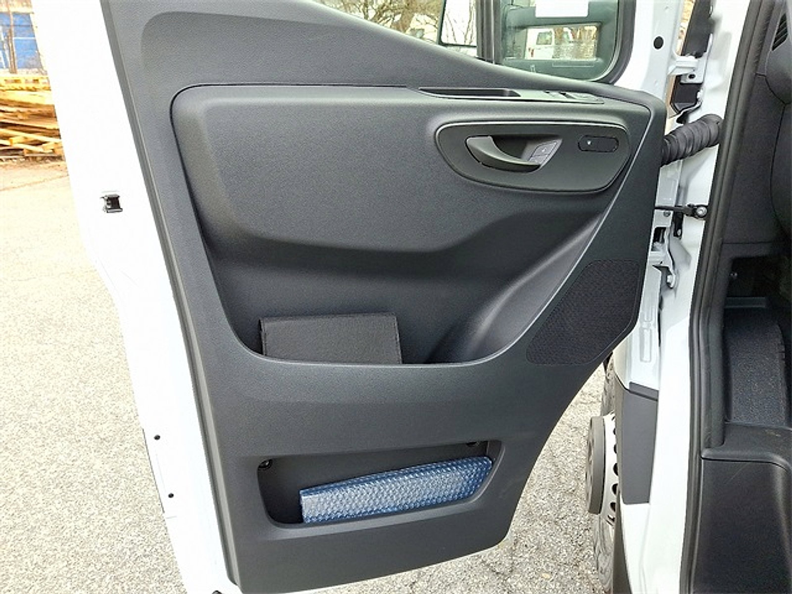 New 2025 Mercedes-Benz Sprinter 4500 image 10