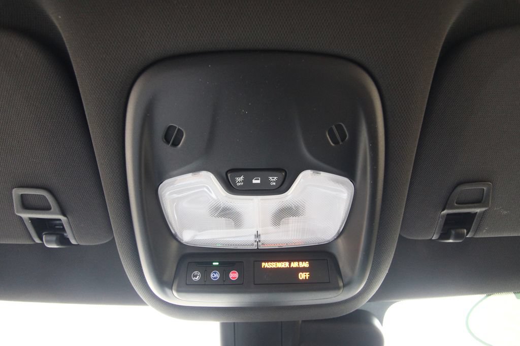 Used 2025 Chevrolet TrailBlazer ACTIV FWD image 32