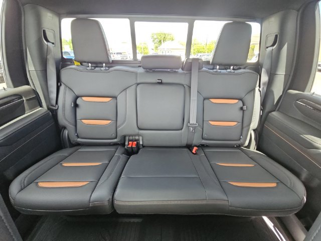 New 2026 GMC Sierra 3500 AT4 w/ AT4 Premium Plus Package AWD/4WD image 28