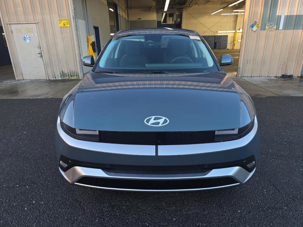 Used 2026 Hyundai Ioniq 5 SE image 4