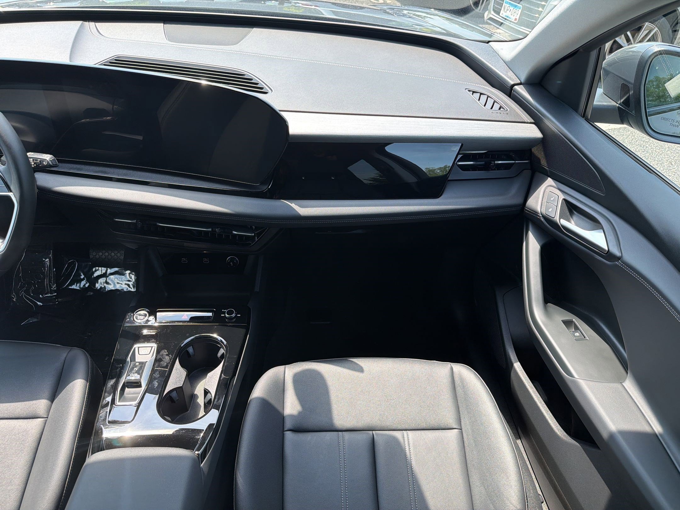 Used 2025 Audi Q6 e-tron Premium w/ Convenience Package AWD/4WD image 28