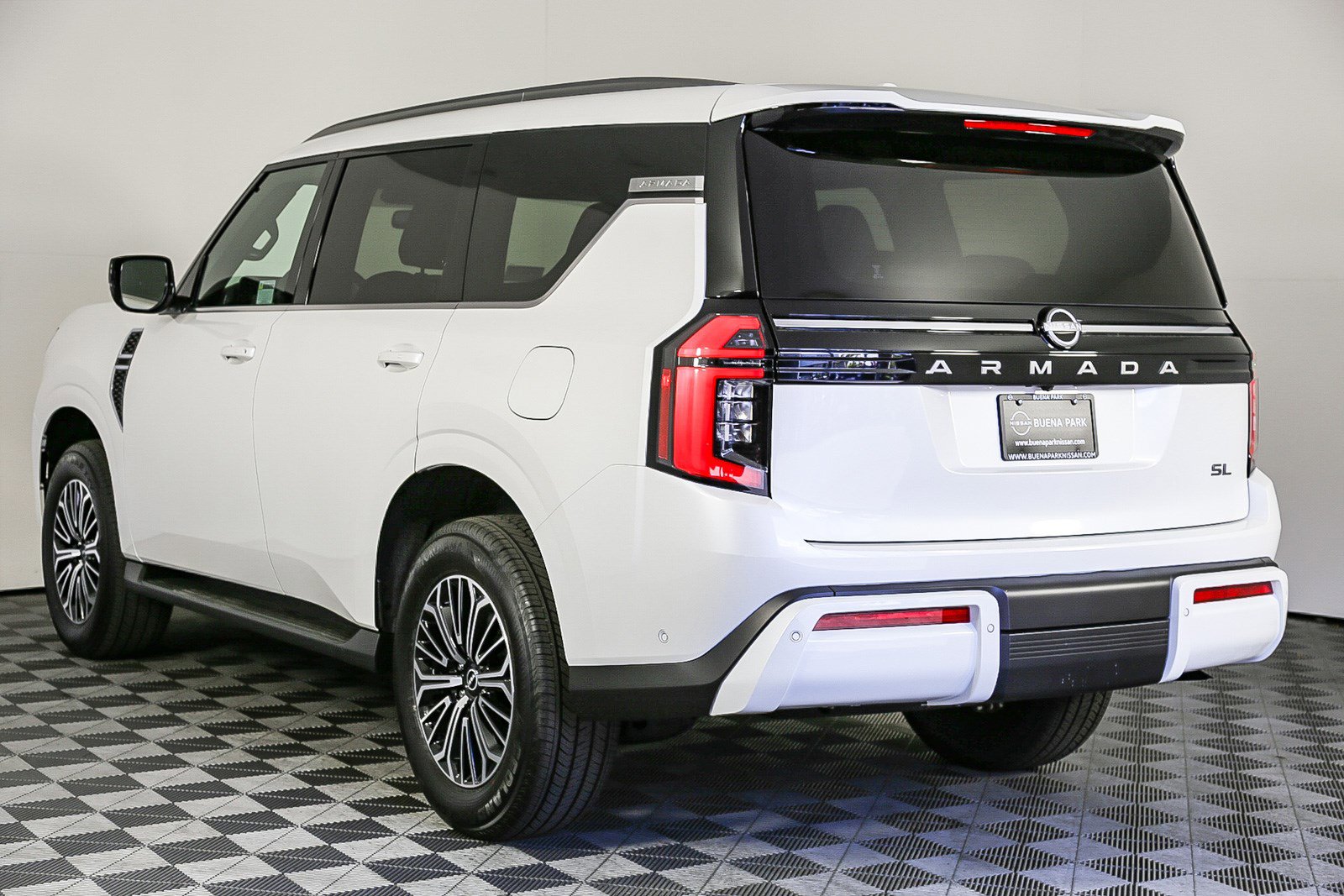 New 2025 Nissan Armada SL image 10