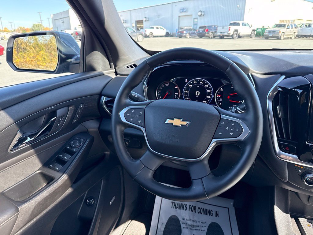 Used 2023 Chevrolet Traverse High Country AWD/4WD image 17