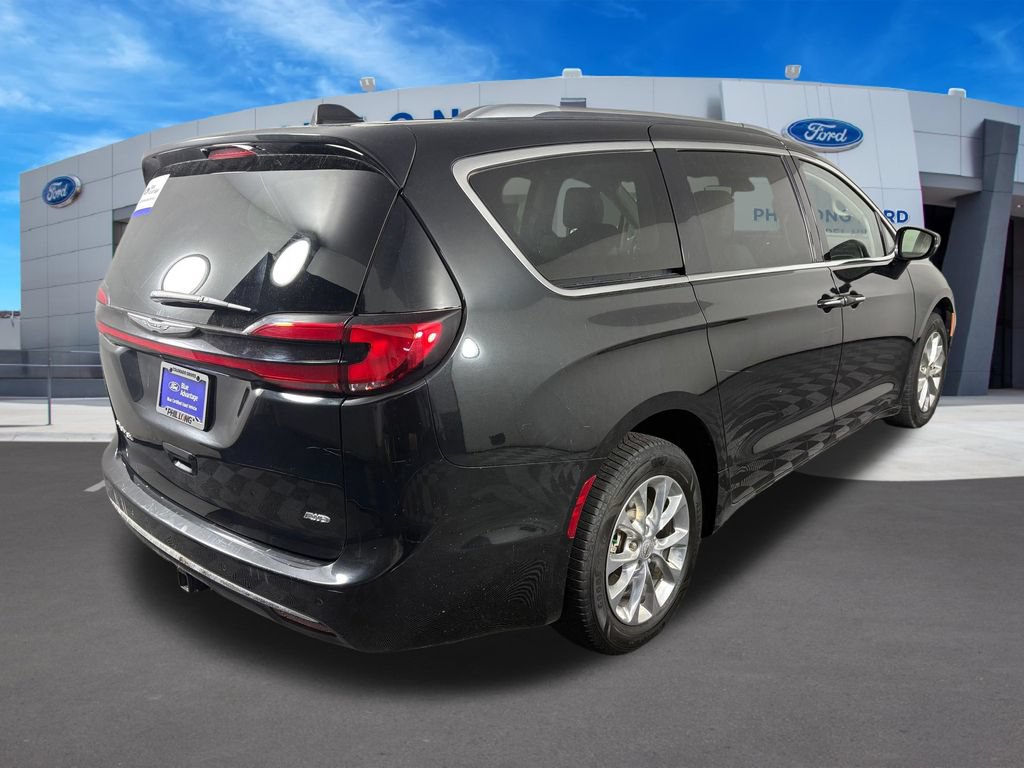 Used 2021 Chrysler Pacifica Touring-L AWD/4WD image 5